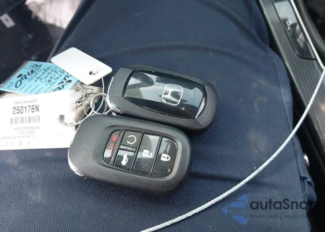 2025 Honda Civic Sport z USA, uszkodzony, nr VIN 2HGFE2F57SH500960